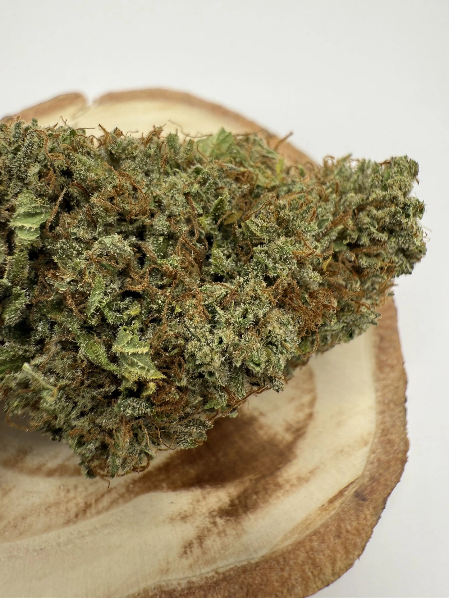 Critical+ 2.0 indoor – fleur dense, sucrée et légèrement acidulée

